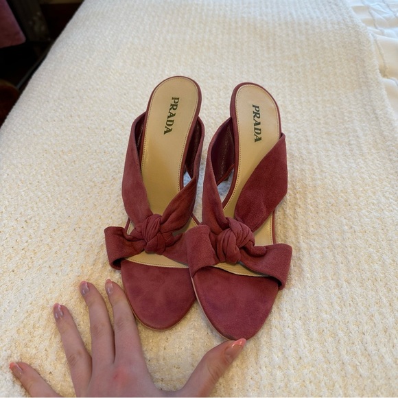 Prada mauve suede heels sz 40 - Picture 7 of 8